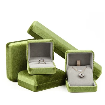 Nové flanelové Iron šperky box, návrh ring box, úložný box, přívěsek, náhrdelník, náramek balení dárková krabička Speciální velkoobchodní