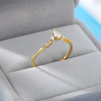 Minimalistické Tenké Snubní Prsten Pro Ženy Temperament Micro Golden Copper Crown Zirkon Prsten Pro Přítelkyni Nejlepší Šperky Dárek